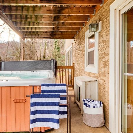 Chestnut By Avantstay Mountain Cabin W Treetop Views Hot Tub Game Room Gatlinburg Ngoại thất bức ảnh