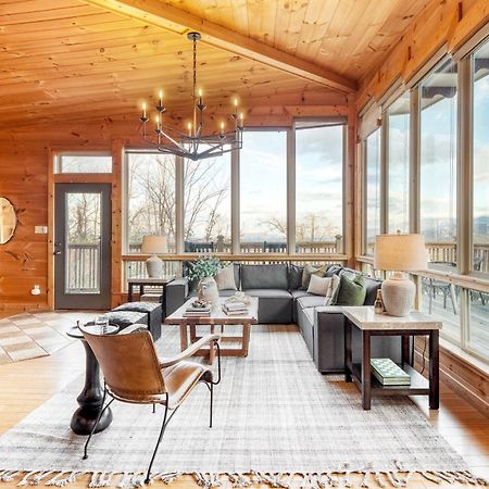 Chestnut By Avantstay Mountain Cabin W Treetop Views Hot Tub Game Room Gatlinburg Ngoại thất bức ảnh